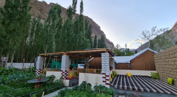 Border cafe and camps turtuk