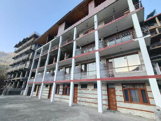 Cliffside Homestay - Hotel exterior and amenities