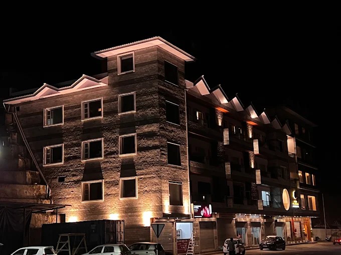 2024-05-15Himalayan Heritage Hotel