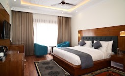The Grand Orchard Resort
