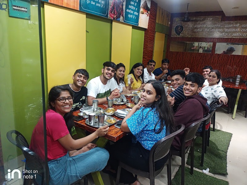 राजस्थानी ढाबा (शुद्ध एवं शाकाहारी भोजनालय)