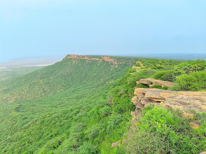 સપ્તસૂર શીલા(Saptasura shila)
