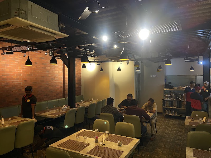 Alakapuri Restaurant