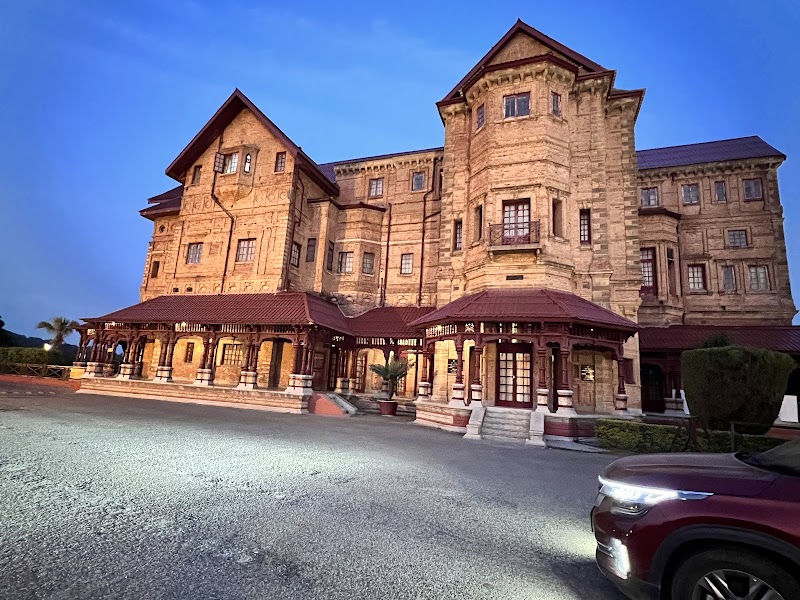 Amar Mahal Museum and Library