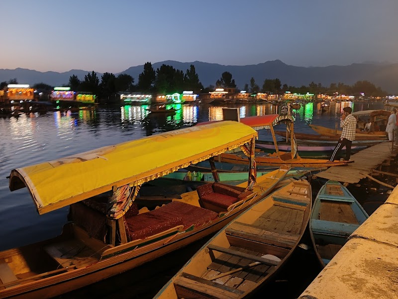 Dal Lake, Ghat Number 1