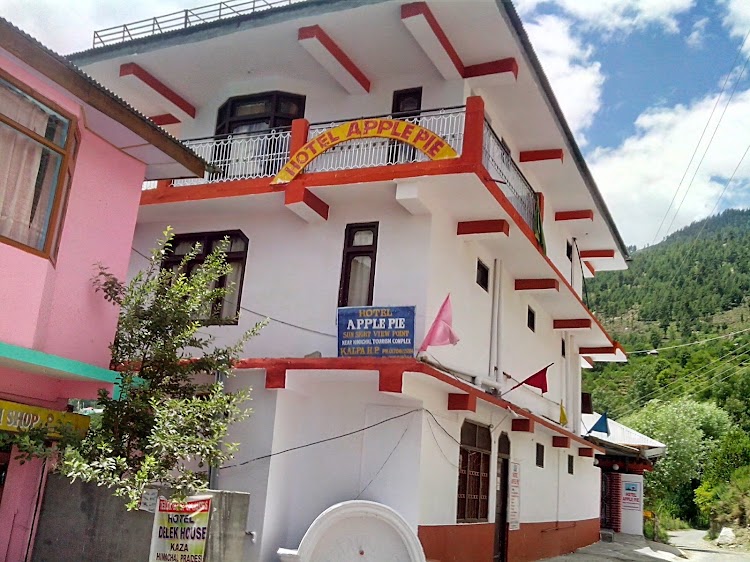 Hotel Apple Pie Kalpa