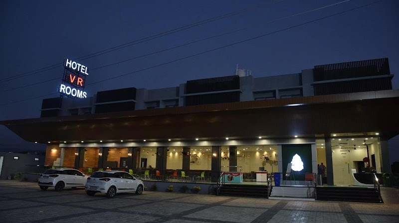 Hotel Vr Inn & Restaurant