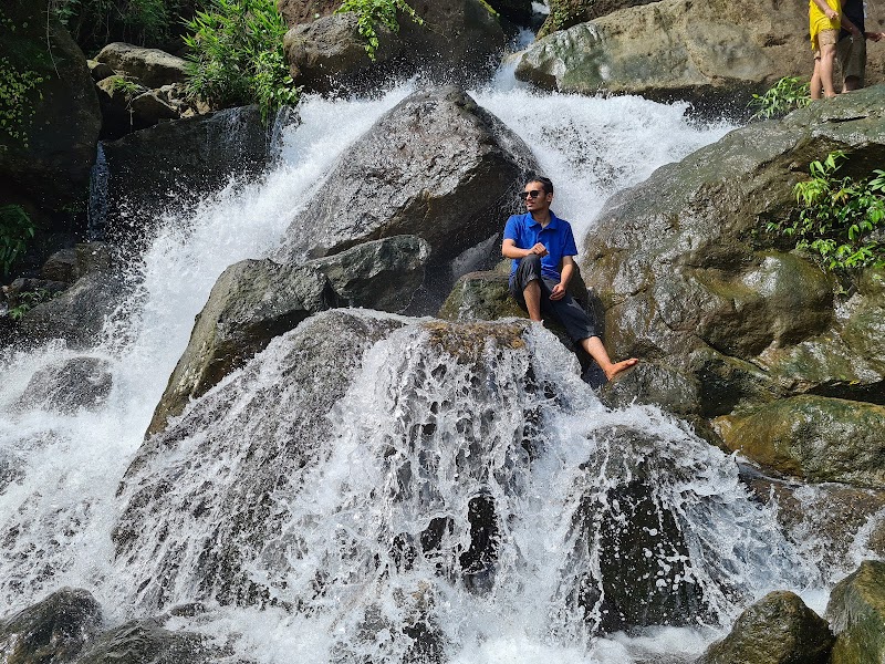 Mayabi Waterfall