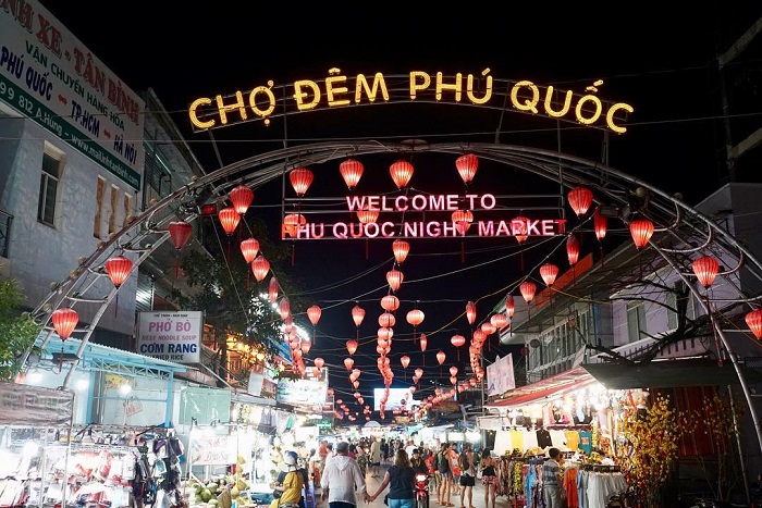 PHU QUOC NIGHT MARKET & LOCAL FOOD