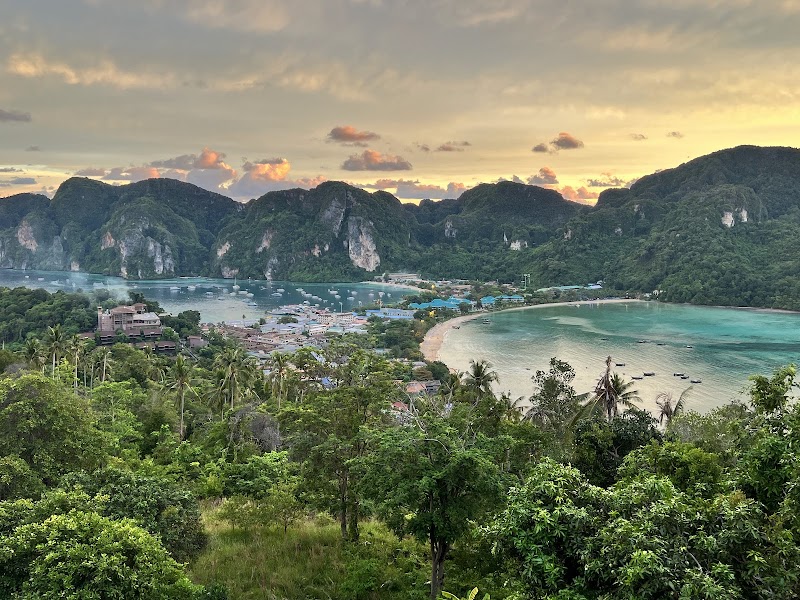 Phi Phi Viewpoint 3