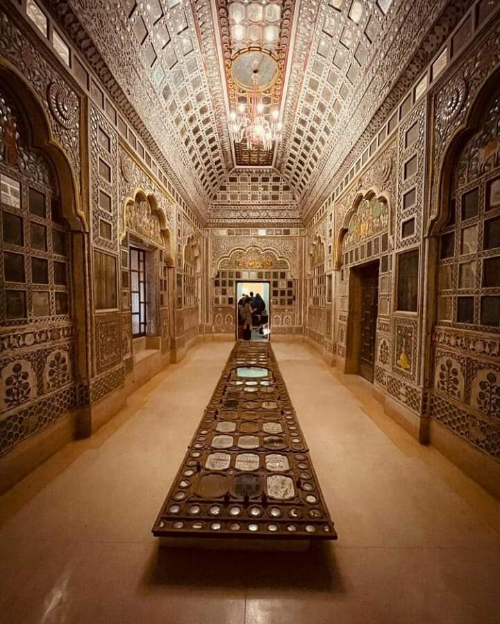Sheesh Mahal
