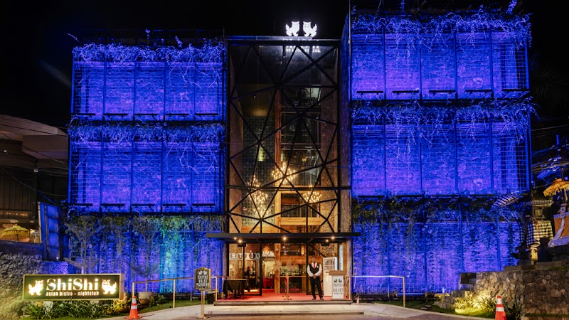 ShiShi Nightclub & Izakaya Lounge