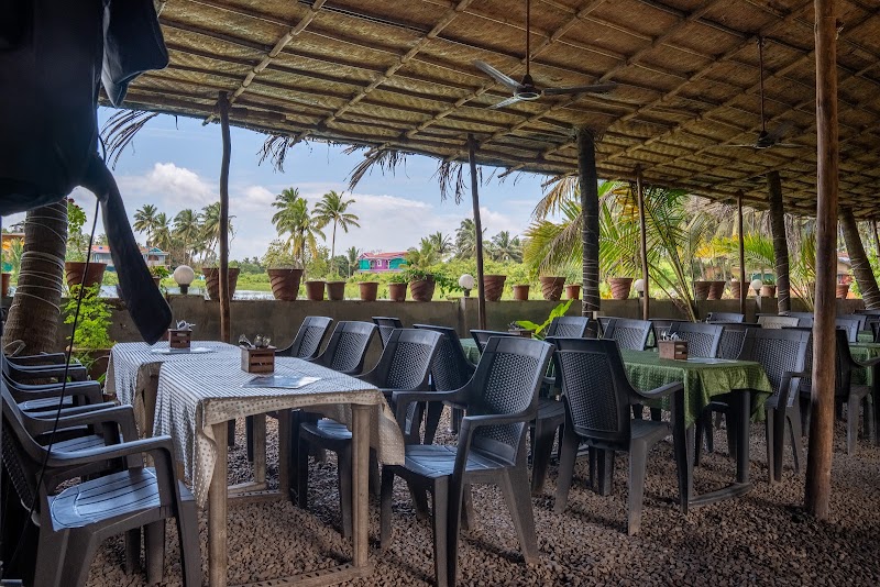 Smita's Lakeview Restaurant