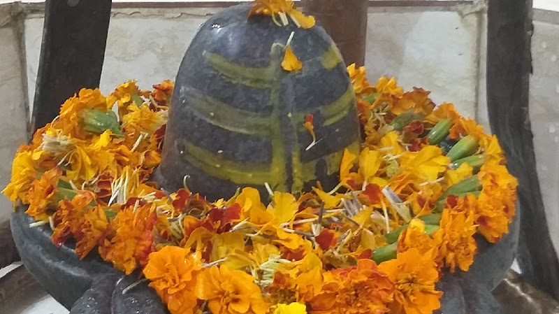 Unu Mahadev Hot Water Spring And Temple