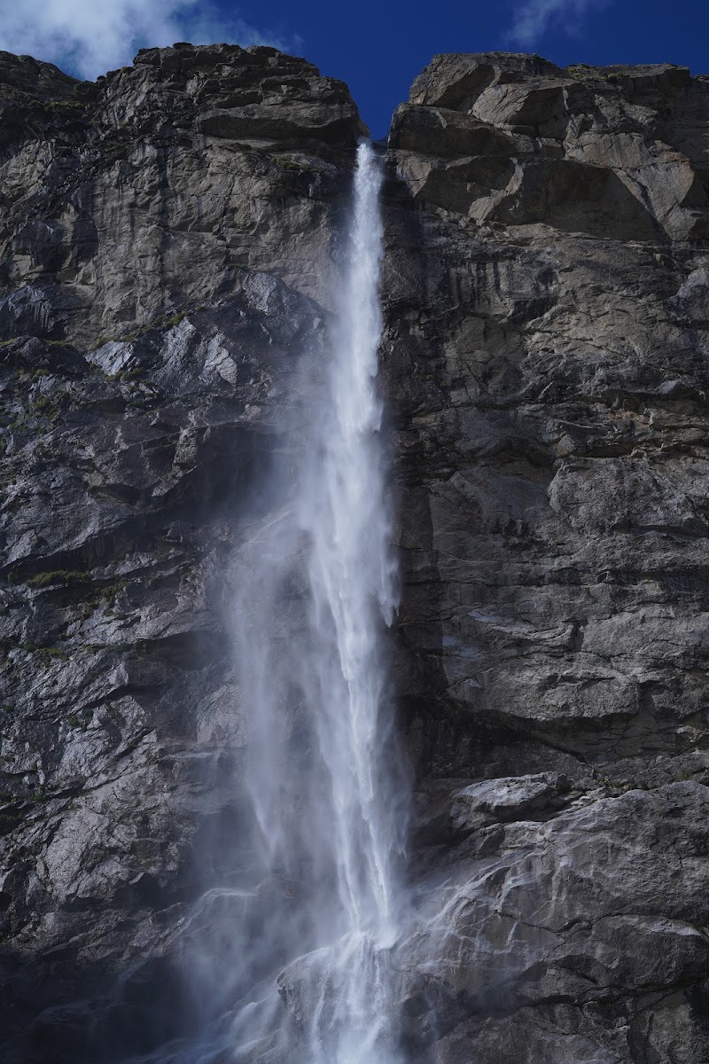 Vasudhara Falls